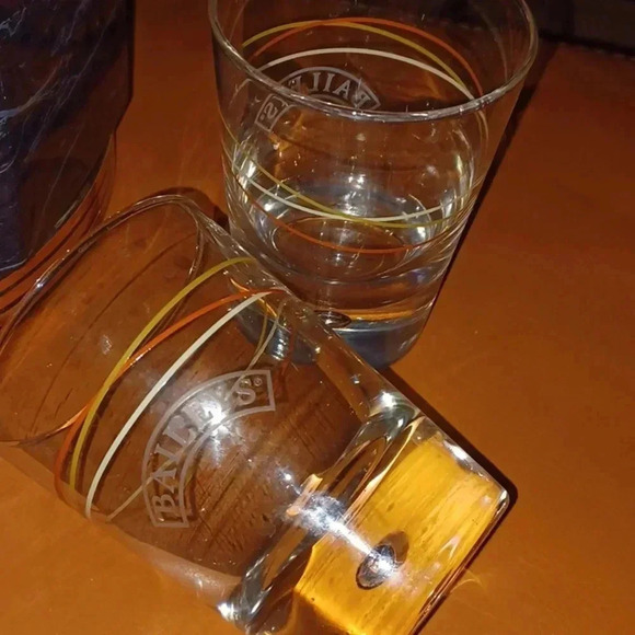 🌹Black marble like ice bucket and 4 glasses🎉 - Picture 3 of 7